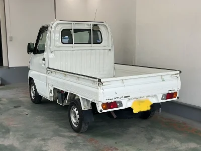 NISSAN CLIPPER TRUCK