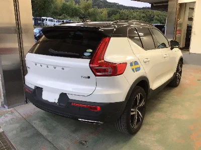 VOLVO XC40