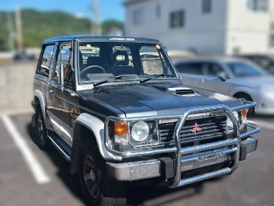 MITSUBISHI PAJERO