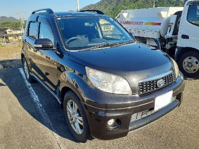 TOYOTA RUSH
