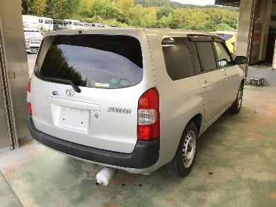 TOYOTA SUCCEED