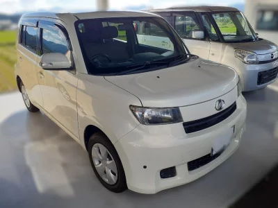 TOYOTA BB