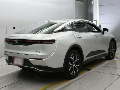 TOYOTA CROWN CROSSOVER