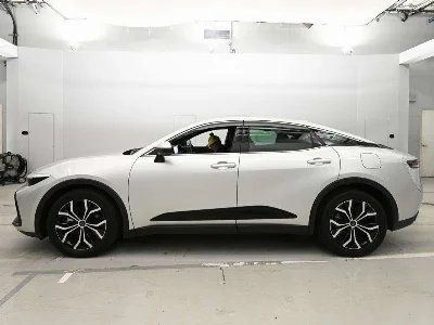 TOYOTA CROWN CROSSOVER