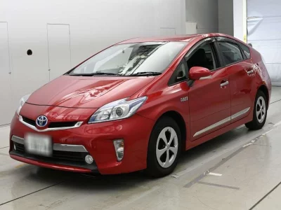 TOYOTA PRIUS PHV