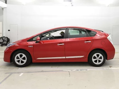 TOYOTA PRIUS PHV