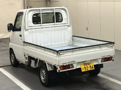 NISSAN CLIPPER TRUCK
