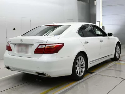 LEXUS LS