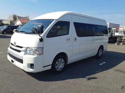 TOYOTA HIACE