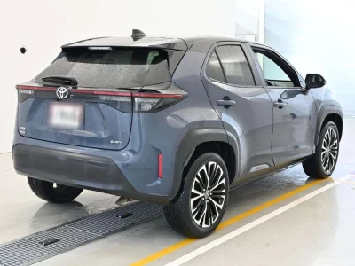 TOYOTA YARIS CROSS 2