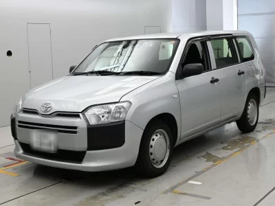 TOYOTA SUCCEED