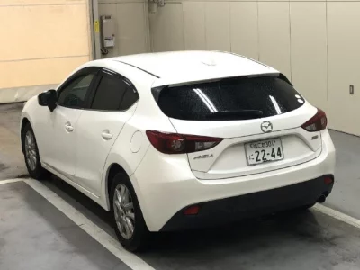 MAZDA AXELA