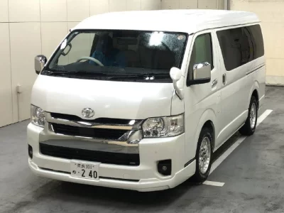 TOYOTA HIACE