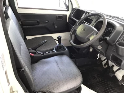 MITSUBISHI MINICAB TRUCK