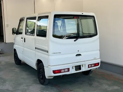 MITSUBISHI MINICAB