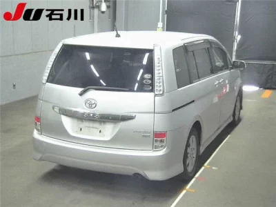 TOYOTA ISIS