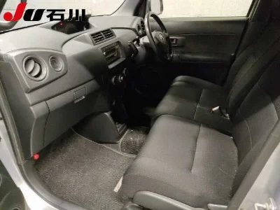 TOYOTA BB