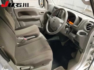 NISSAN CLIPPER VAN