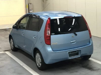 MITSUBISHI COLT