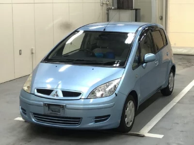 MITSUBISHI COLT