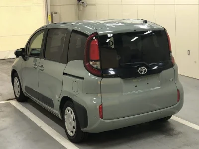 TOYOTA SIENTA