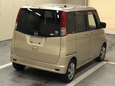 NISSAN ROOX