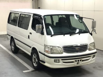 TOYOTA HIACE