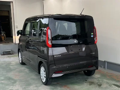 NISSAN ROOX