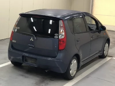 MITSUBISHI COLT