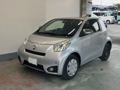 TOYOTA IQ