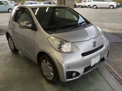 TOYOTA IQ