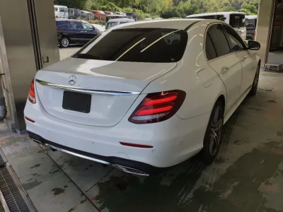 MERCEDES BENZ E CLASS