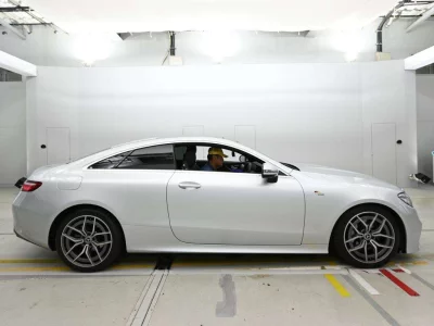 MERCEDES BENZ E CLASS