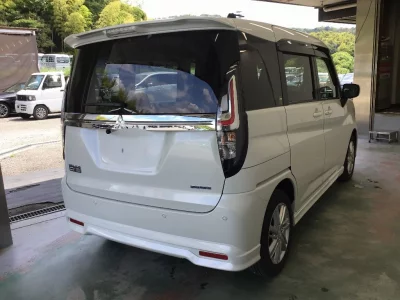 MITSUBISHI DELICA D2