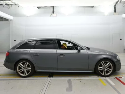 AUDI A4 AVANTE