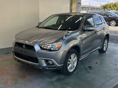 MITSUBISHI RVR