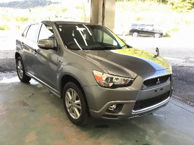 MITSUBISHI RVR