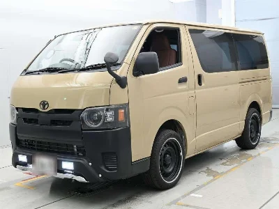 TOYOTA REGIUS VAN