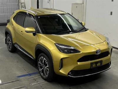 TOYOTA YARIS CROSS 1