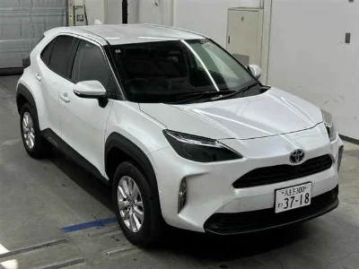 TOYOTA YARIS CROSS 1