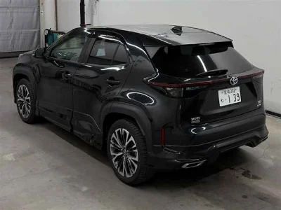TOYOTA YARIS CROSS 2