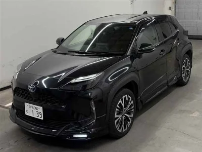 TOYOTA YARIS CROSS 4