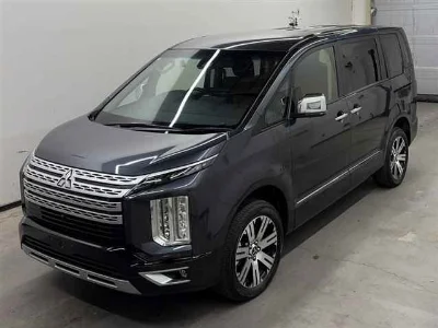 MITSUBISHI DELICA D5