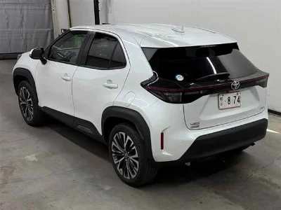 TOYOTA YARIS CROSS 2