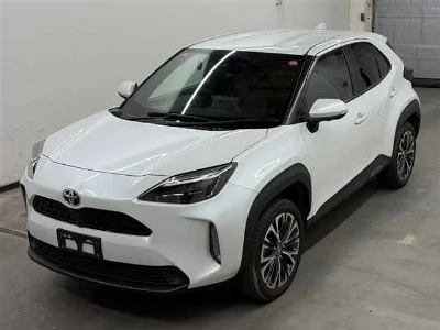 TOYOTA YARIS CROSS 4