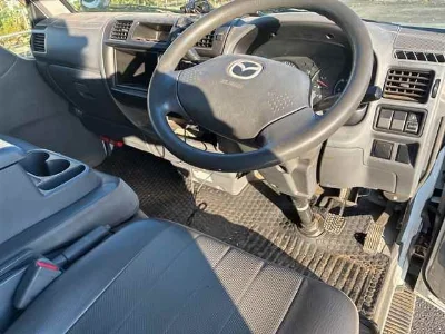 MAZDA BONGO VAN