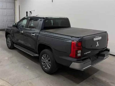 MITSUBISHI TRITON