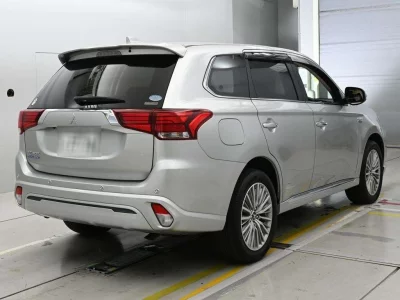 MITSUBISHI OUTLANDER PHEV