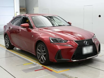 LEXUS IS