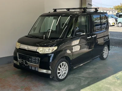 DAIHATSU TANTO 1